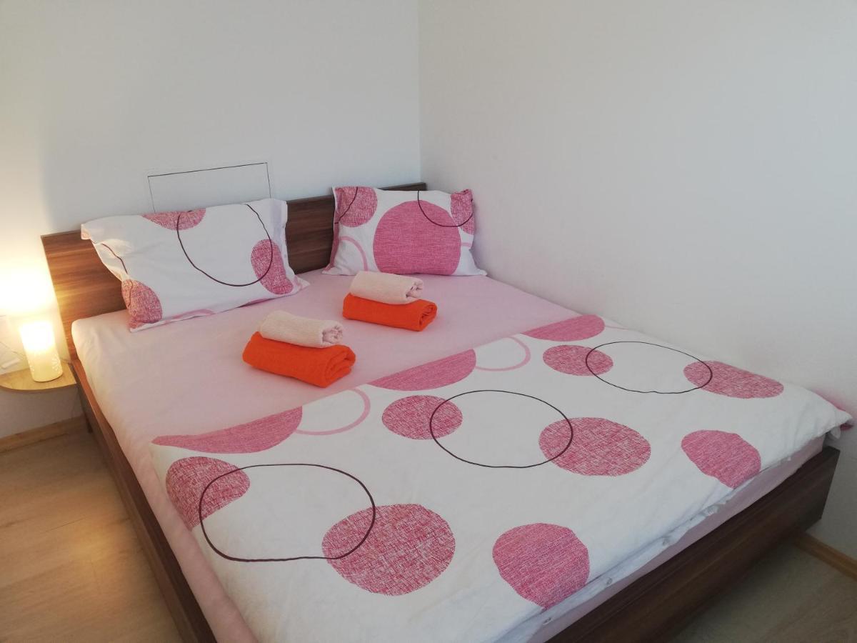 Apartment Ana Бохин Екстериор снимка
