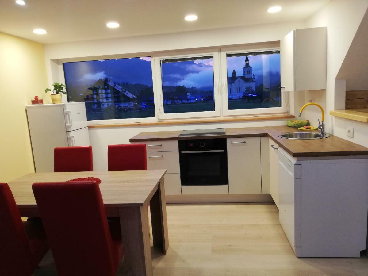 Apartment Ana Бохин Екстериор снимка