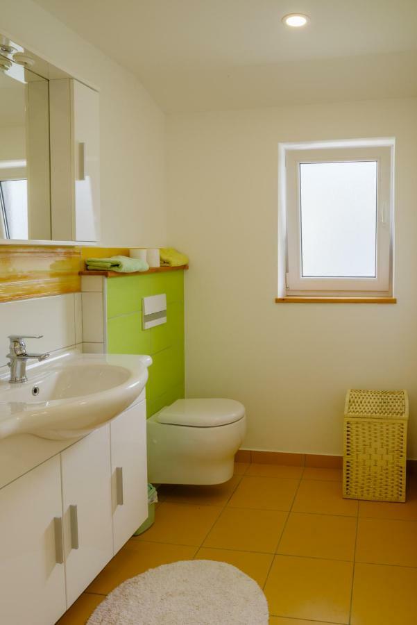 Apartment Ana Бохин Екстериор снимка
